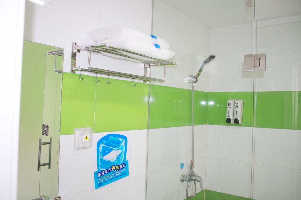 7Days Inn Guangzhou Longkou East Стая снимка