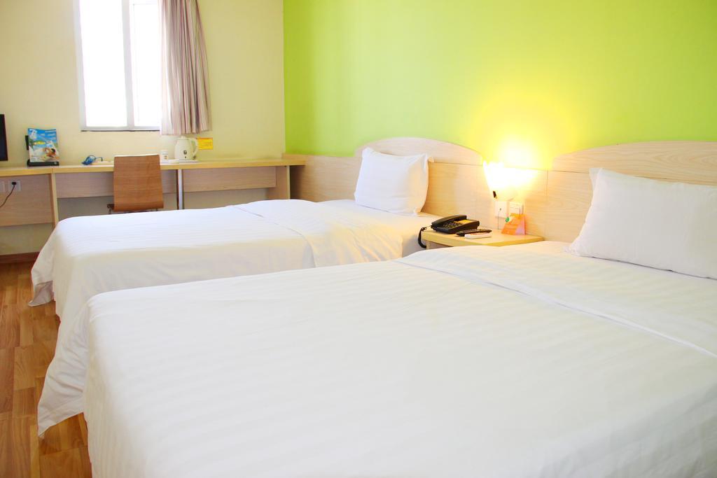 7Days Inn Guangzhou Longkou East Стая снимка