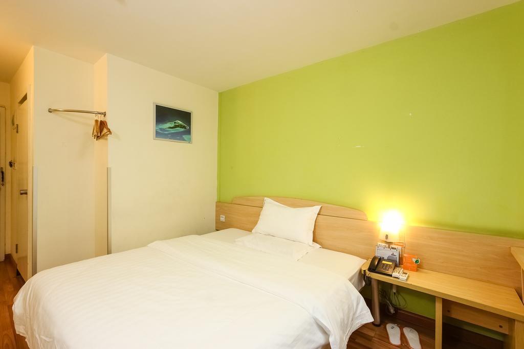 7Days Inn Guangzhou Longkou East Екстериор снимка