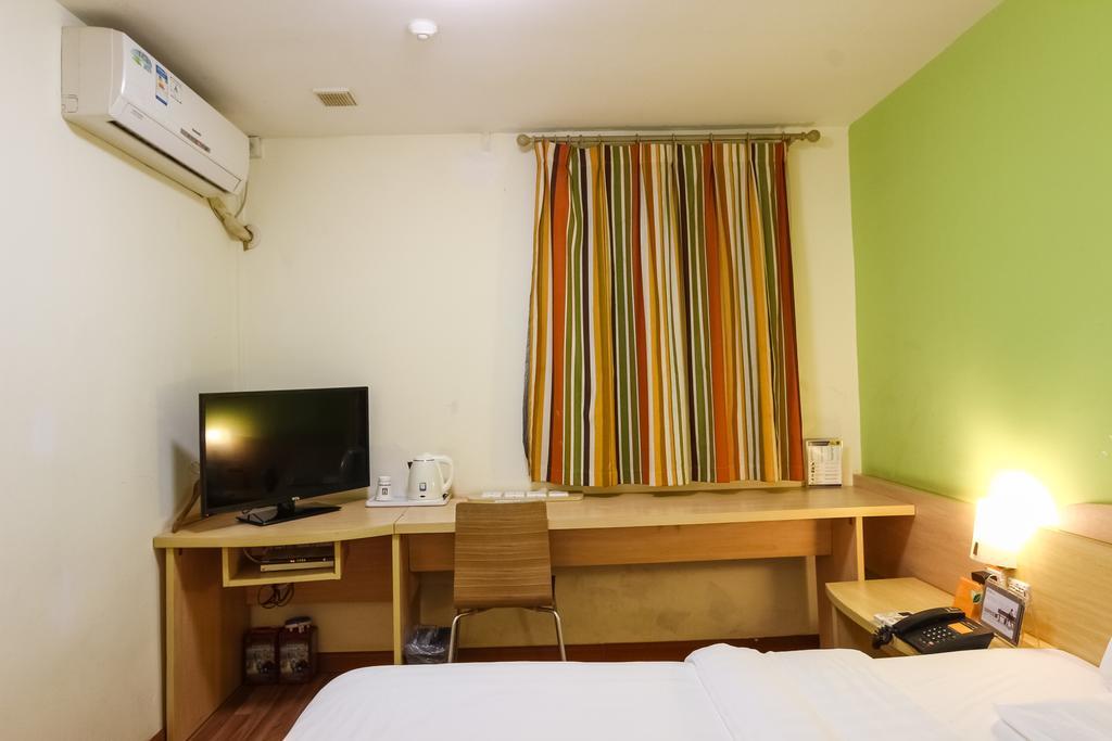 7Days Inn Guangzhou Longkou East Екстериор снимка